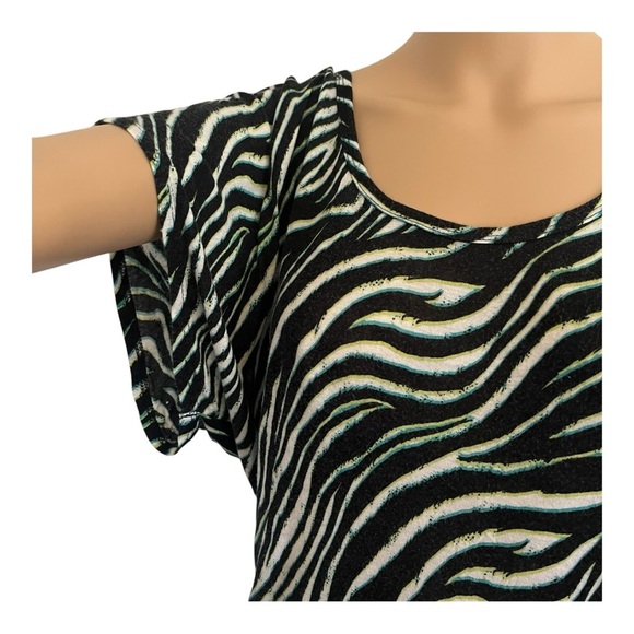 Rue 21 casual zebra print top blouse XL short dropped sleeves multicolored - Picture 3 of 12